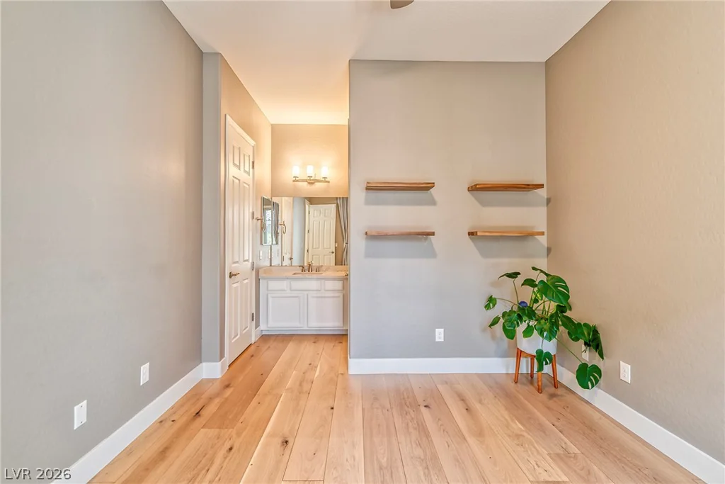301 OAKRUN, Las Vegas, NV 89138