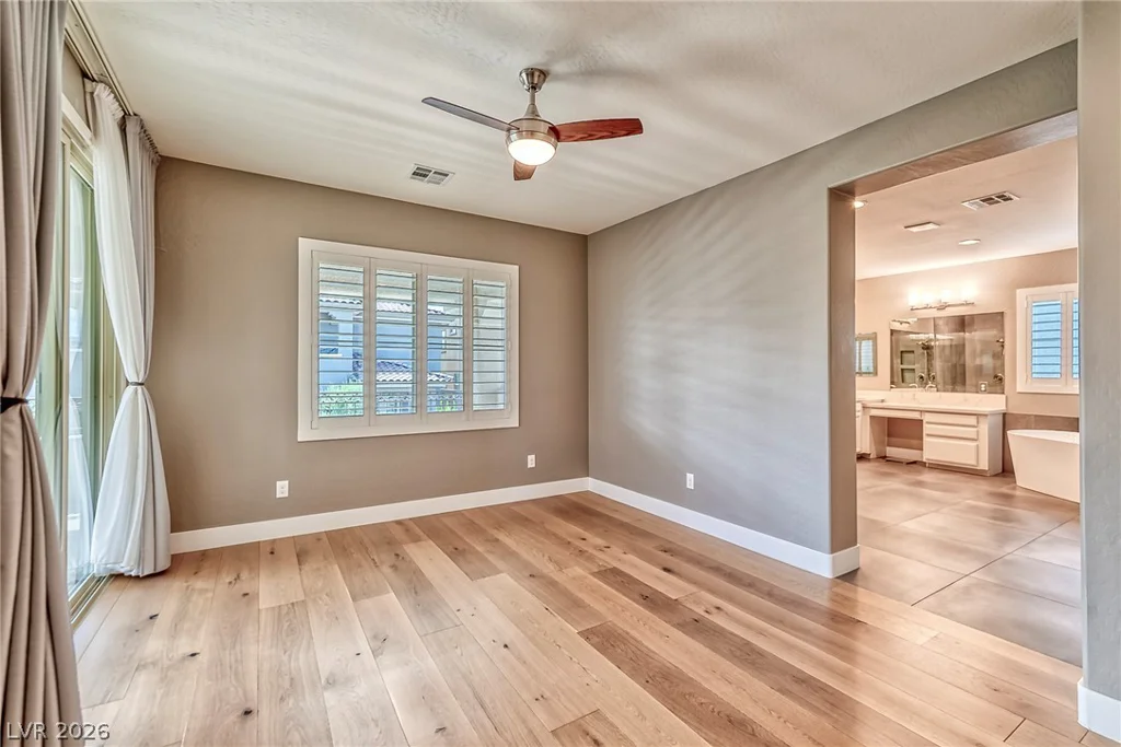 301 OAKRUN, Las Vegas, NV 89138
