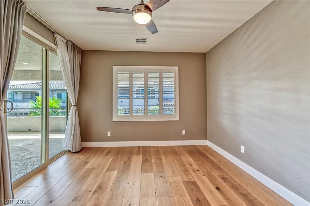 301 OAKRUN, Las Vegas, NV 89138