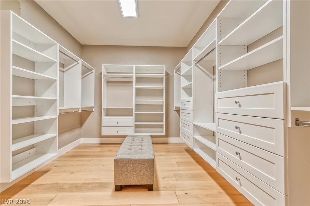 301 OAKRUN, Las Vegas, NV 89138