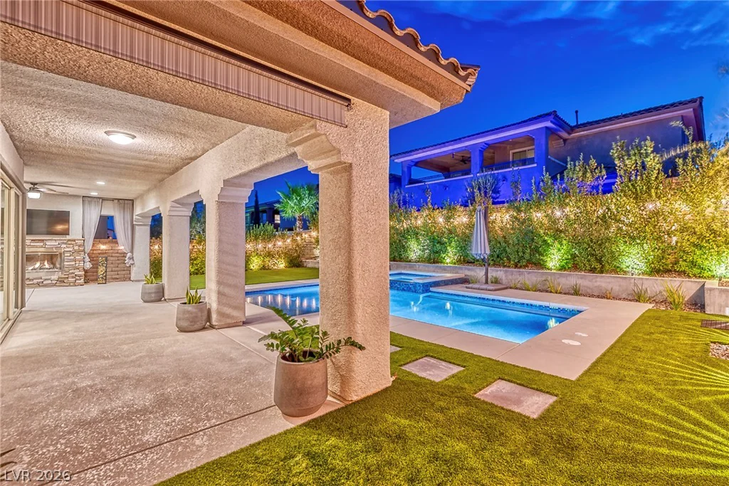301 OAKRUN, Las Vegas, NV 89138