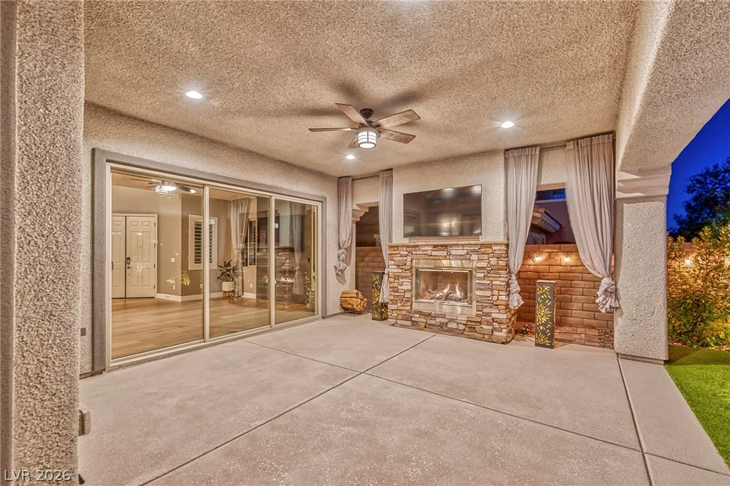 301 OAKRUN, Las Vegas, NV 89138