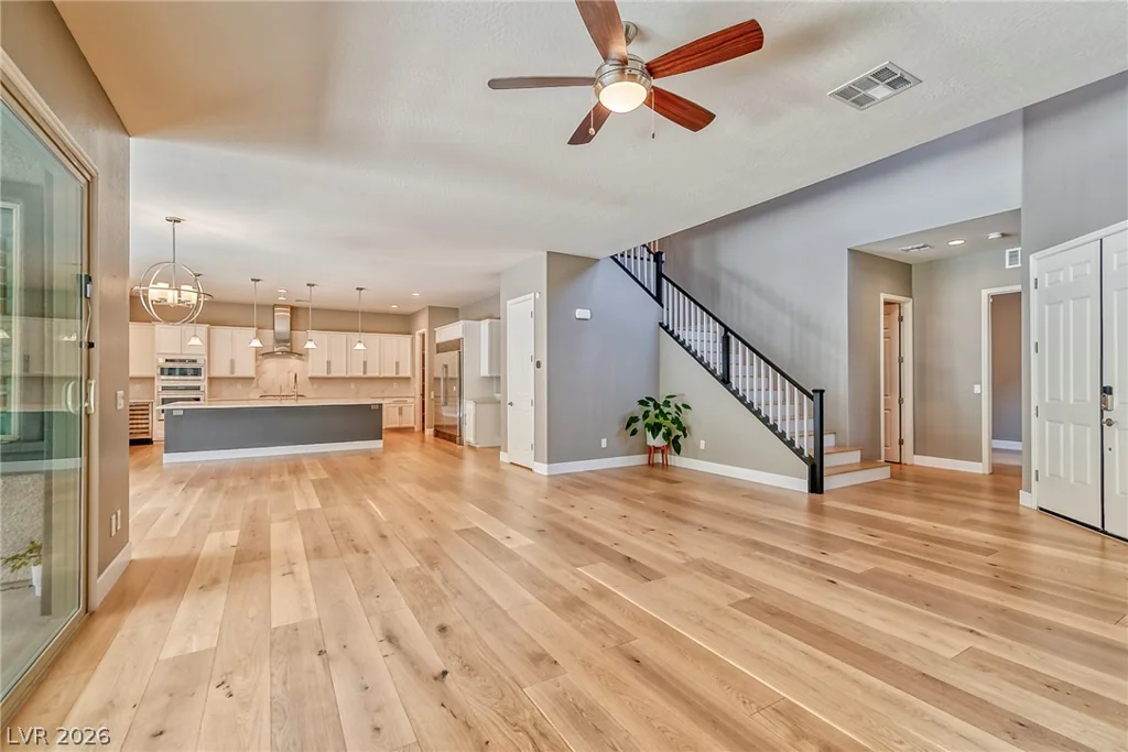 301 OAKRUN, Las Vegas, NV 89138