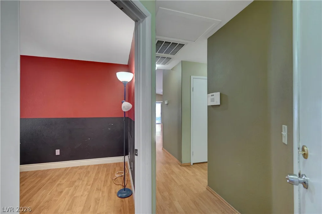 1207 Jarbridge, Las Vegas, NV 89110