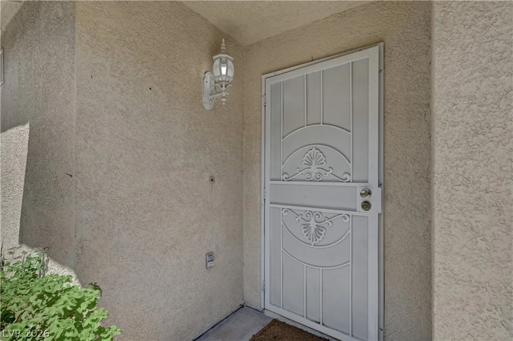 1207 Jarbridge, Las Vegas, NV 89110