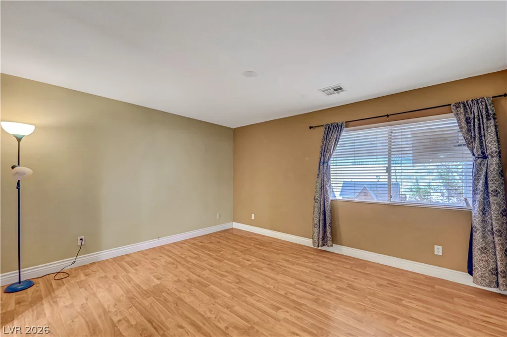 1207 Jarbridge, Las Vegas, NV 89110
