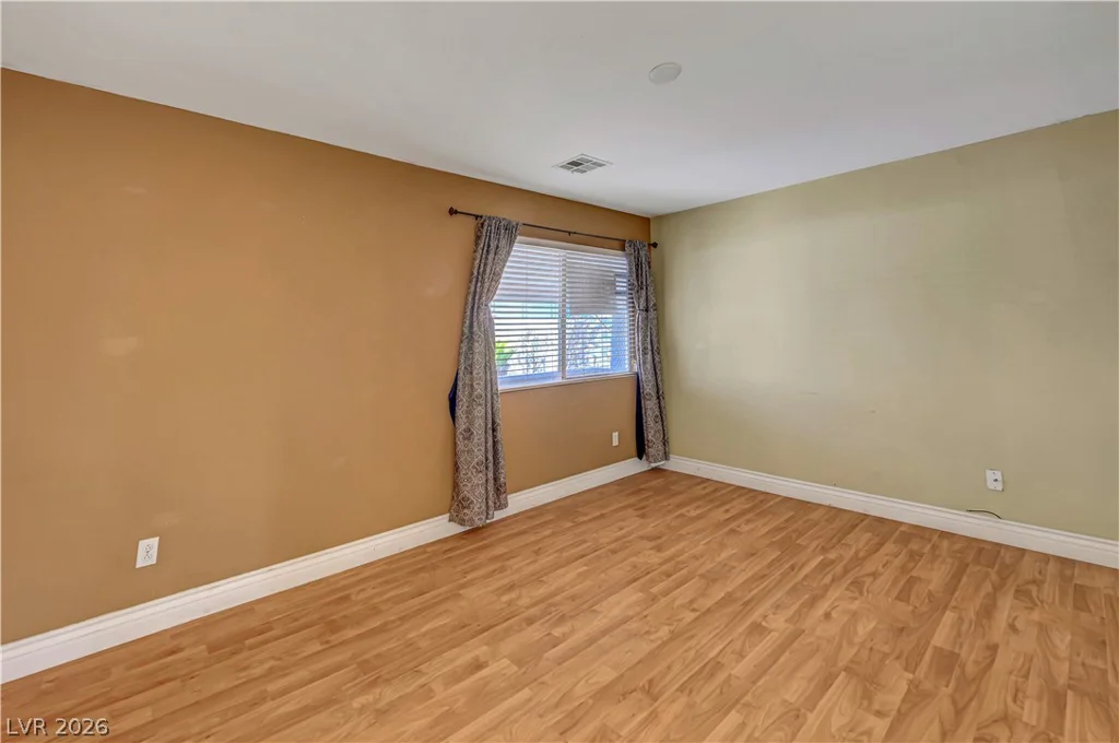 1207 Jarbridge, Las Vegas, NV 89110