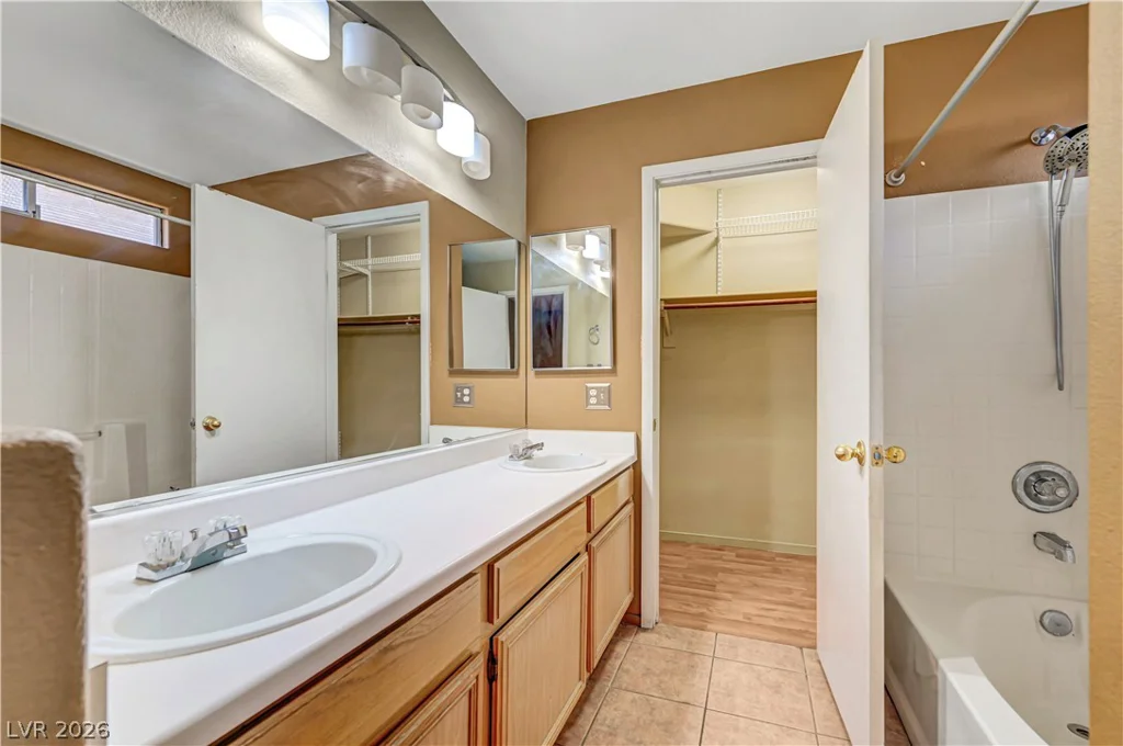 1207 Jarbridge, Las Vegas, NV 89110