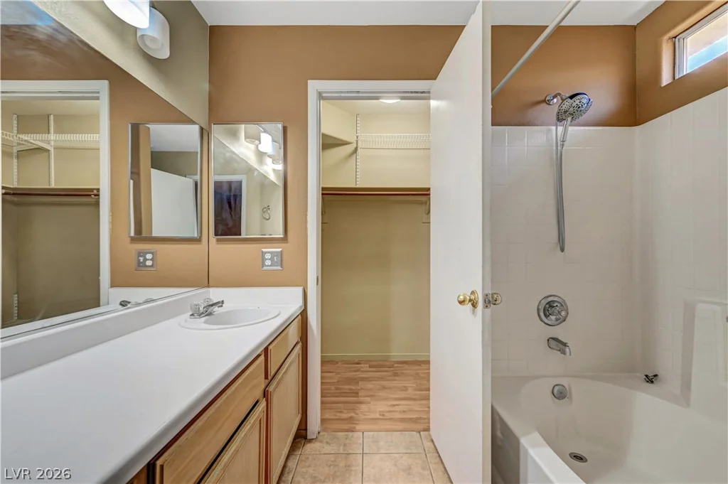 1207 Jarbridge, Las Vegas, NV 89110