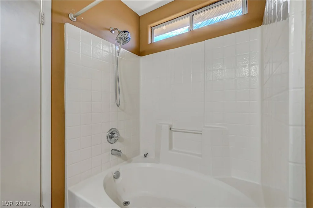 1207 Jarbridge, Las Vegas, NV 89110