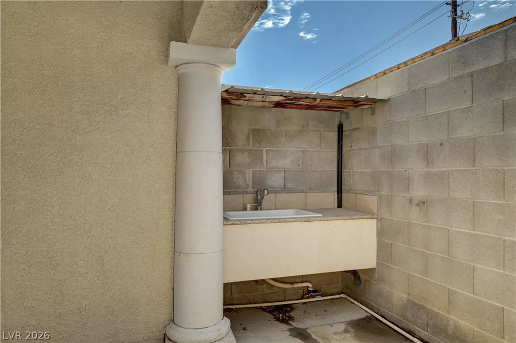 1207 Jarbridge, Las Vegas, NV 89110