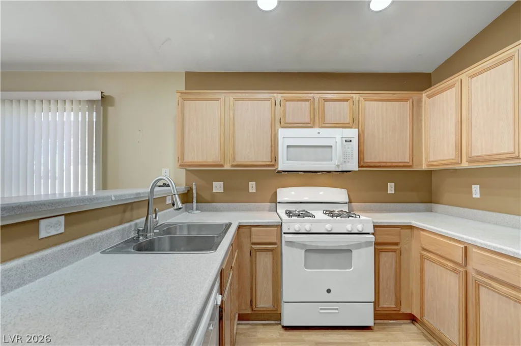 1207 Jarbridge, Las Vegas, NV 89110