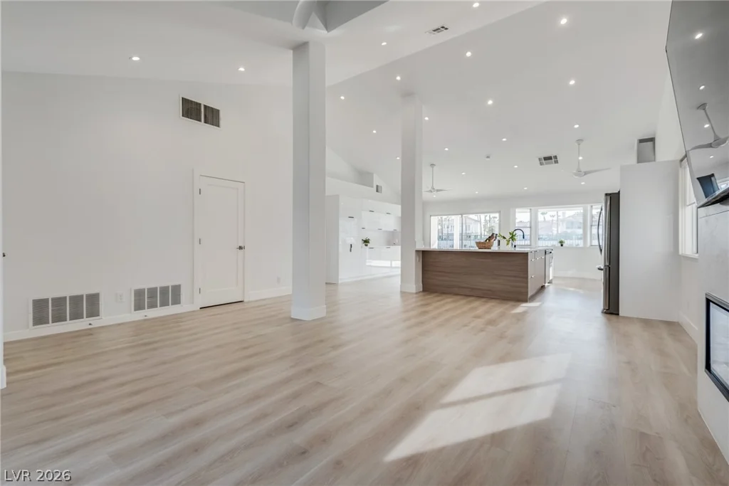 2901 Channel Bay, Las Vegas, NV 89128