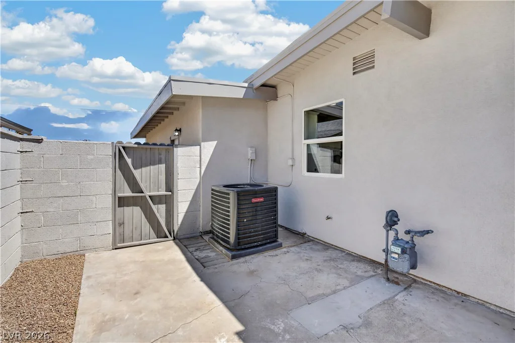 605 Donner, Las Vegas, NV 89107
