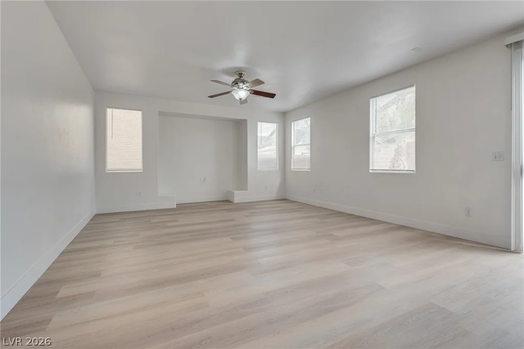221 Lenape Heights, Las Vegas, NV 89148