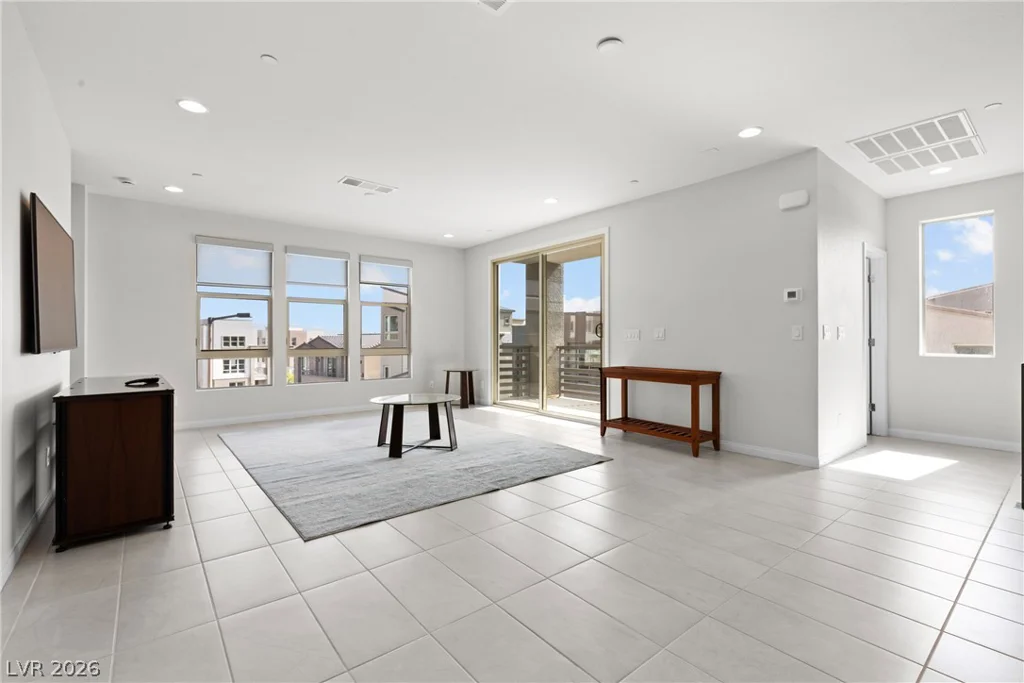 11527 Hawking, Las Vegas, NV 89138