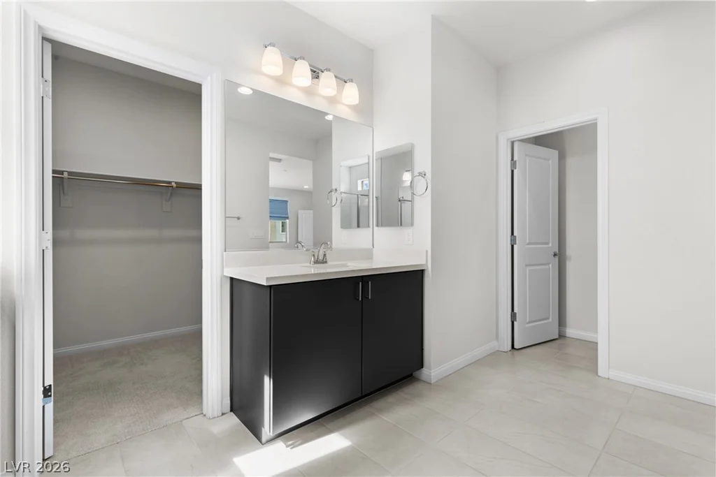 11527 Hawking, Las Vegas, NV 89138