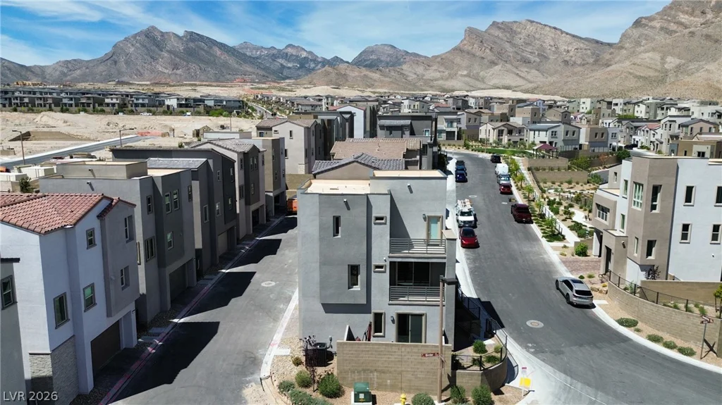 11527 Hawking, Las Vegas, NV 89138