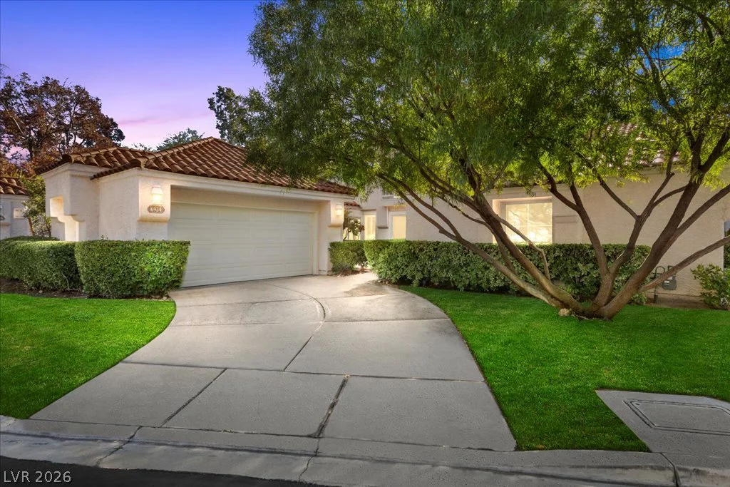 6934 Emerald Springs, Las Vegas, NV 89113