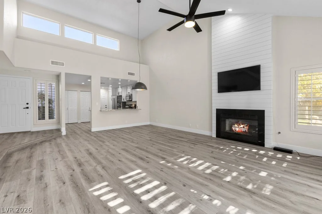 6934 Emerald Springs, Las Vegas, NV 89113