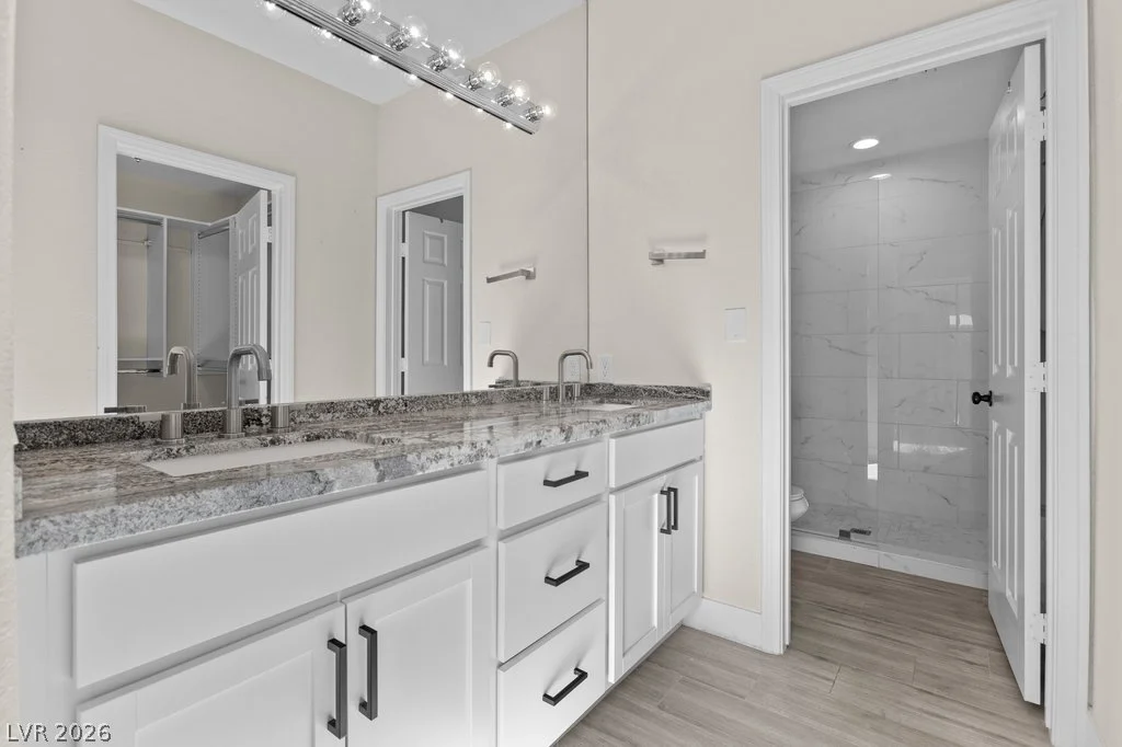 6934 Emerald Springs, Las Vegas, NV 89113