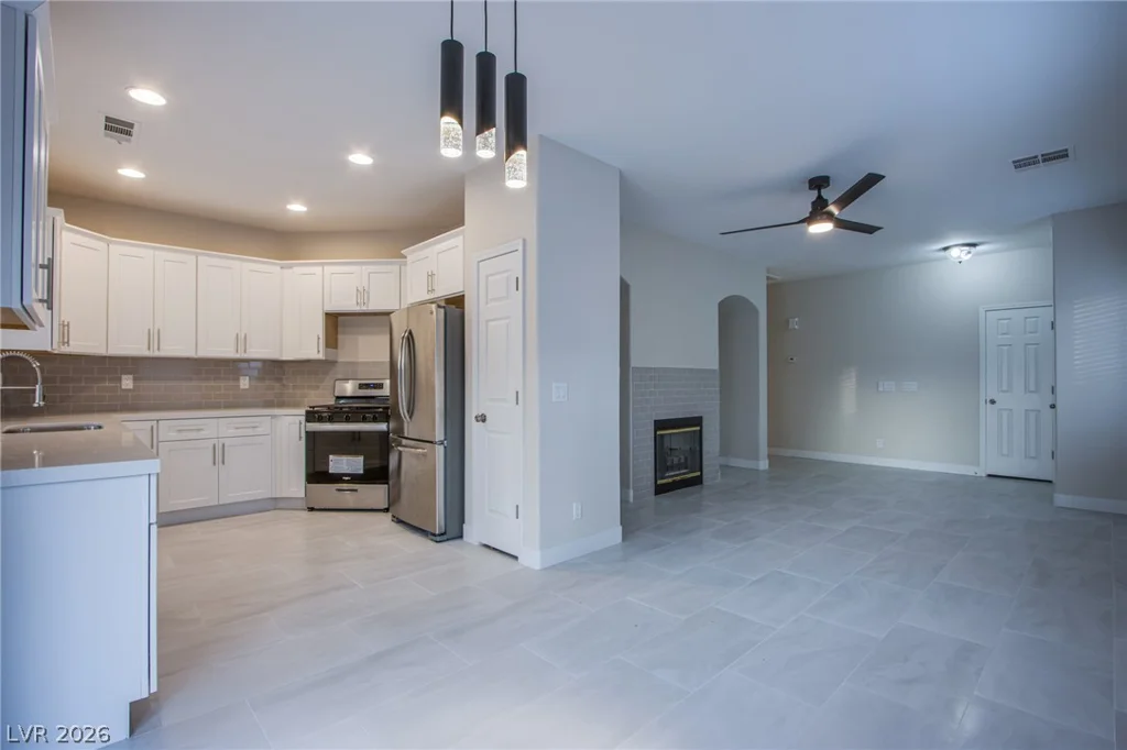 8543 Ebony Hills, Las Vegas, NV 89123