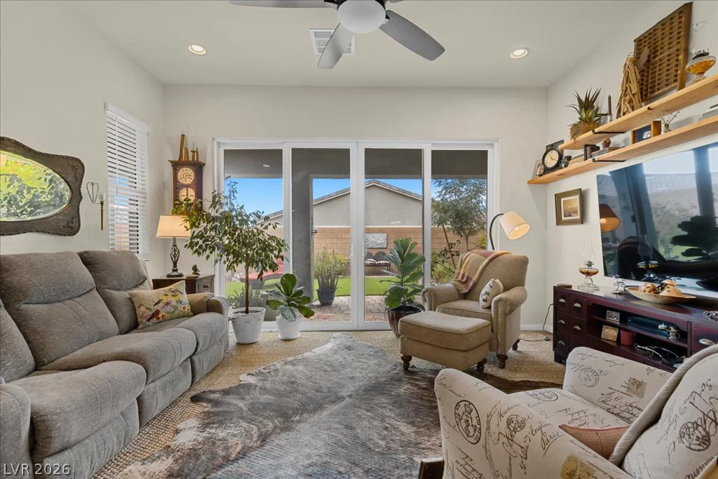10949 Nicholas Jay, Las Vegas, NV 89166