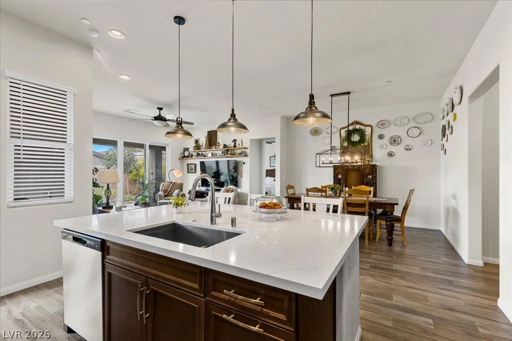 10949 Nicholas Jay, Las Vegas, NV 89166