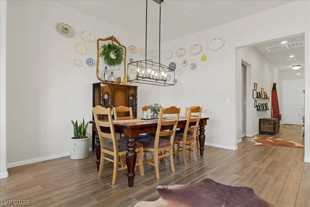 10949 Nicholas Jay, Las Vegas, NV 89166