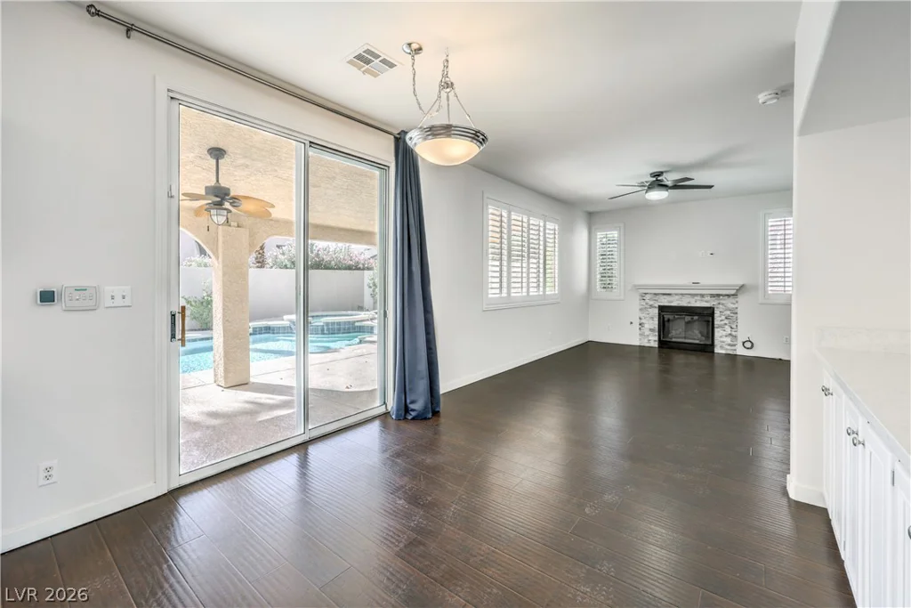 1032 Venetian Hills, Las Vegas, NV 89144