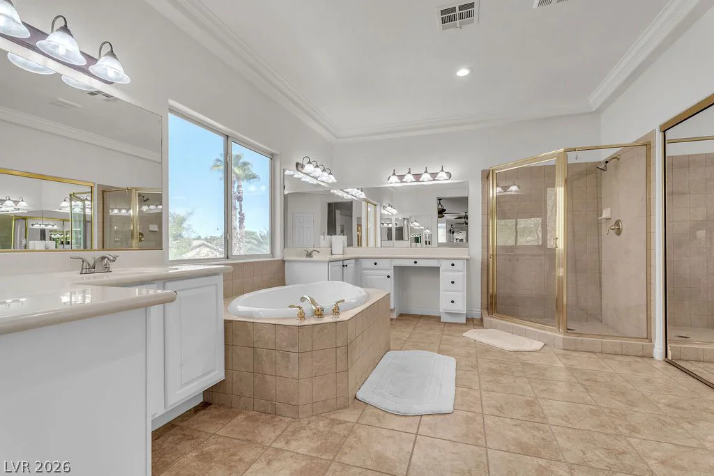 8221 Glistening Rush, Las Vegas, NV 89131