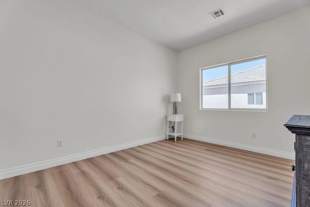 8221 Glistening Rush, Las Vegas, NV 89131