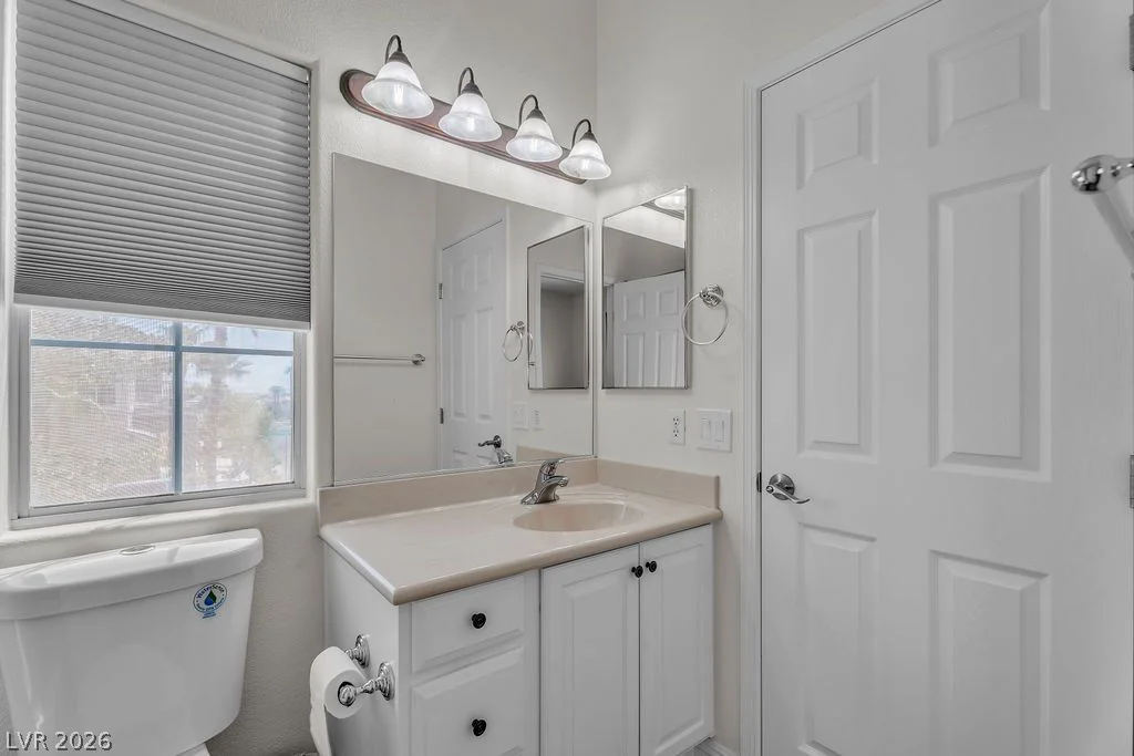 8221 Glistening Rush, Las Vegas, NV 89131