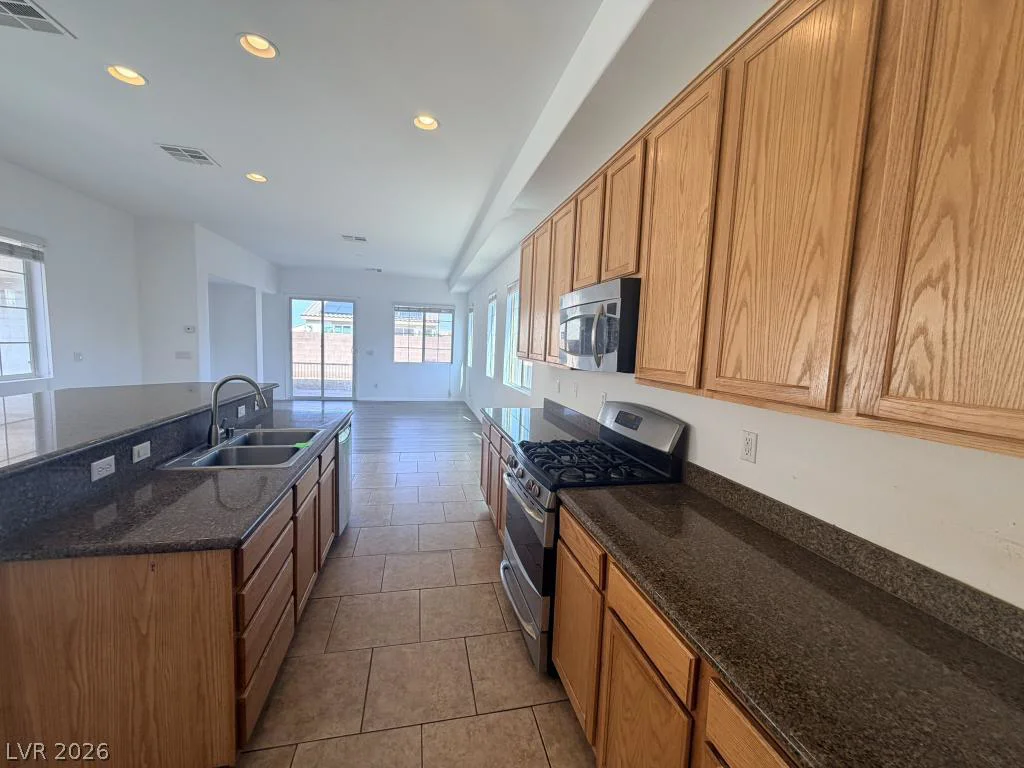6522 Ditmars, Las Vegas, NV 89166