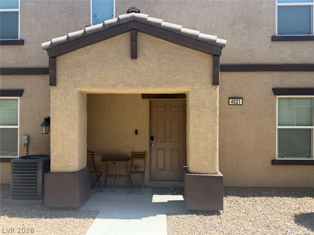 4521 Dover Straight, Las Vegas, NV 89115