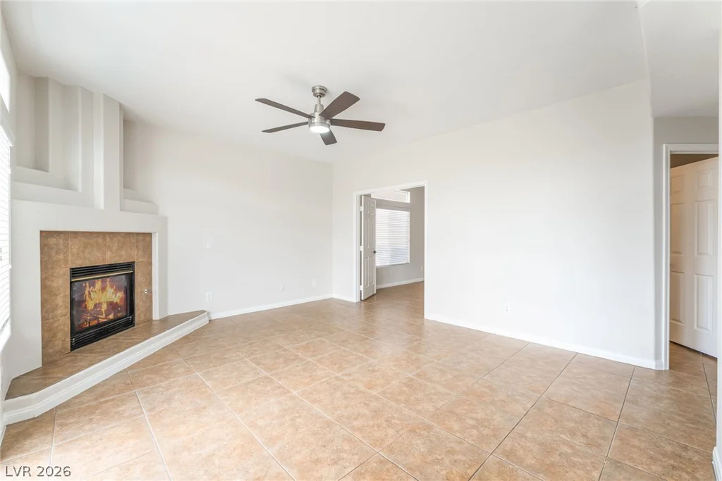 8815 La Manga, Las Vegas, NV 89147