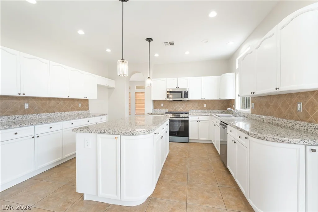8815 La Manga, Las Vegas, NV 89147