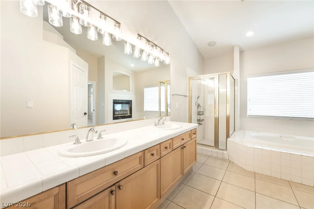 8815 La Manga, Las Vegas, NV 89147