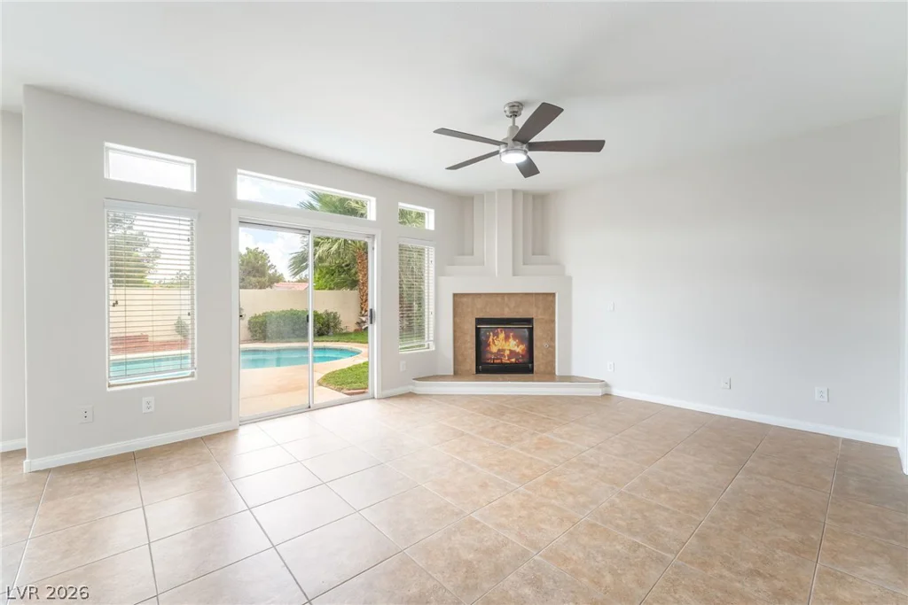 8815 La Manga, Las Vegas, NV 89147