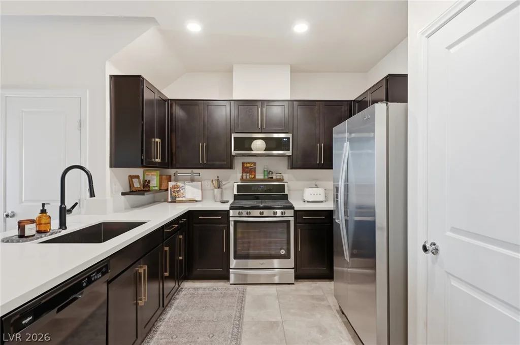 3181 Bitetto, Henderson, NV 89044