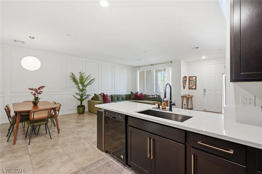 3181 Bitetto, Henderson, NV 89044