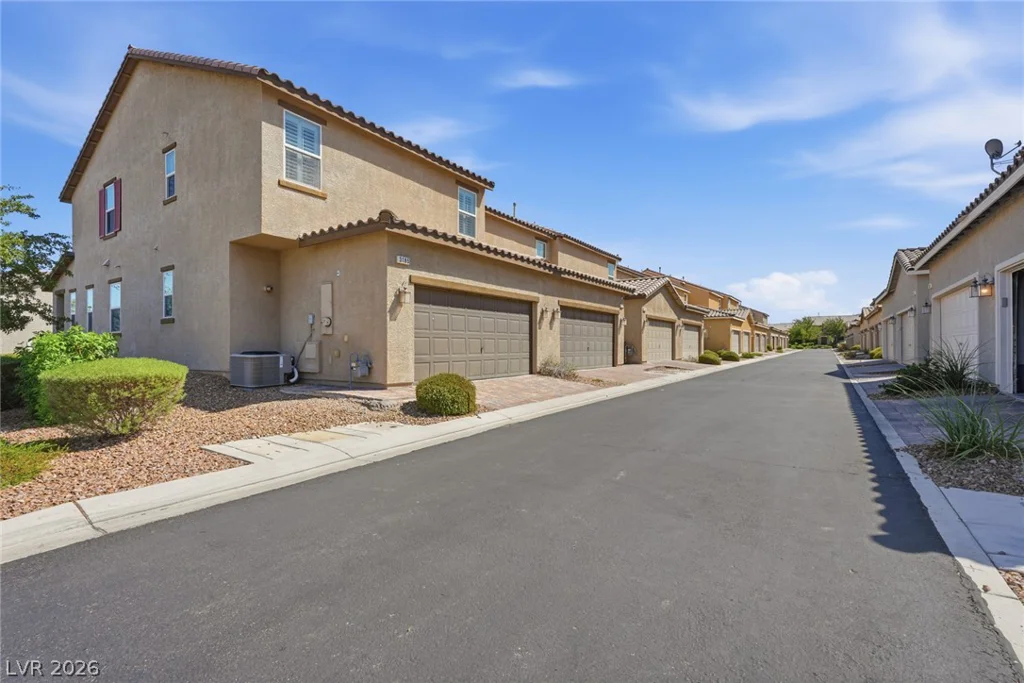 3181 Bitetto, Henderson, NV 89044
