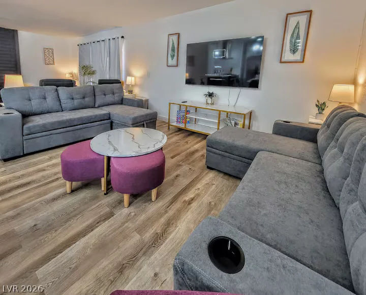 3113 Black Forest, Las Vegas, NV 89102