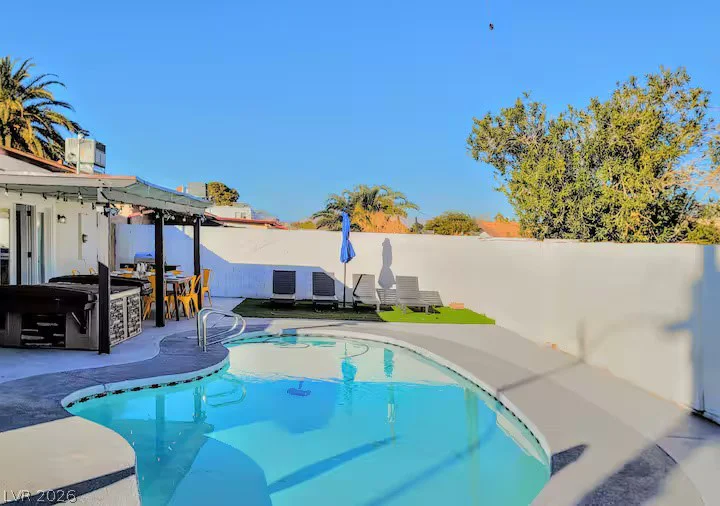 3113 Black Forest, Las Vegas, NV 89102