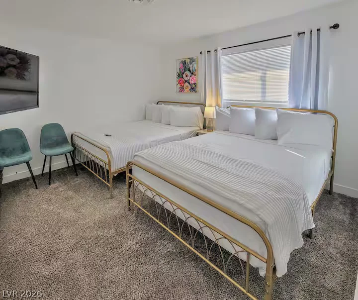 3113 Black Forest, Las Vegas, NV 89102