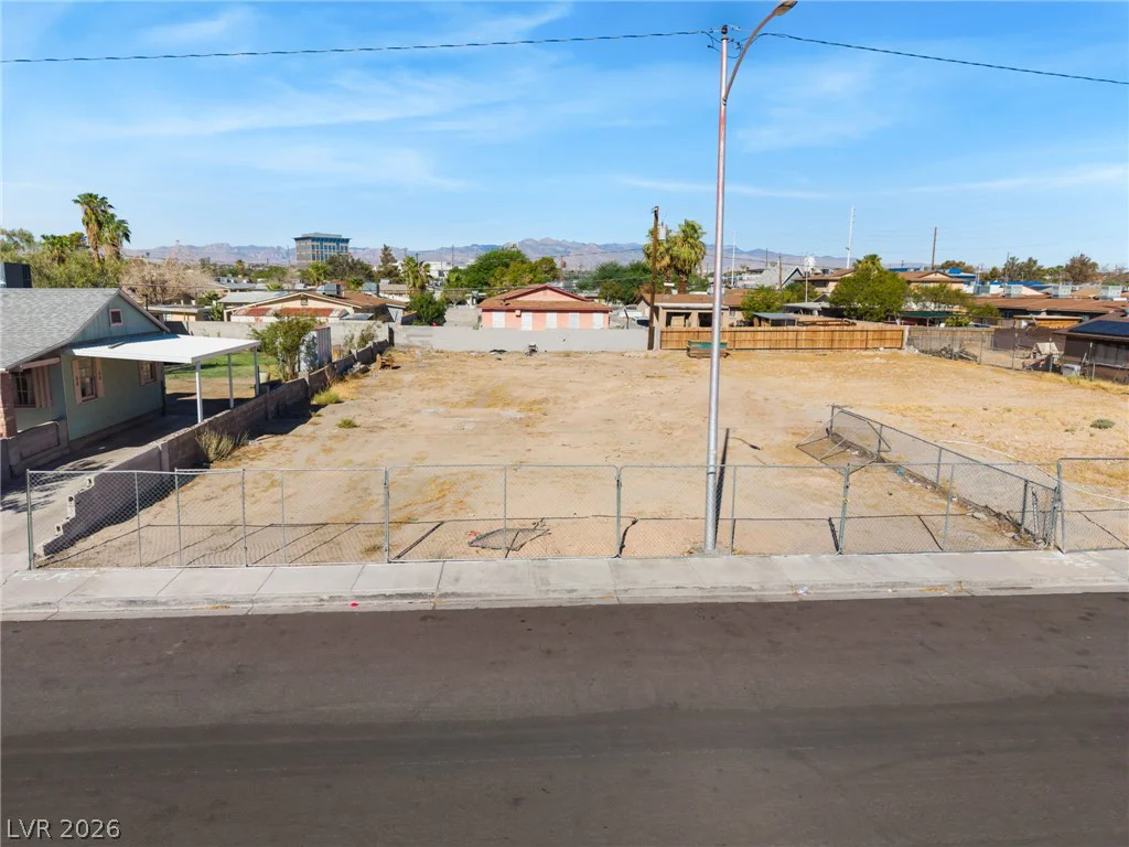 2315 MCCarran, North Las Vegas, NV 89030