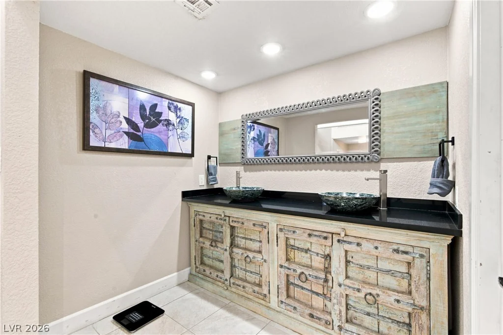 2940 Bronco, Las Vegas, NV 89146