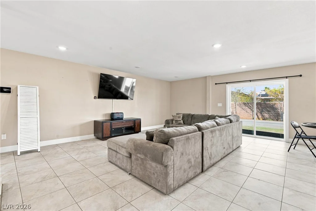 2940 Bronco, Las Vegas, NV 89146