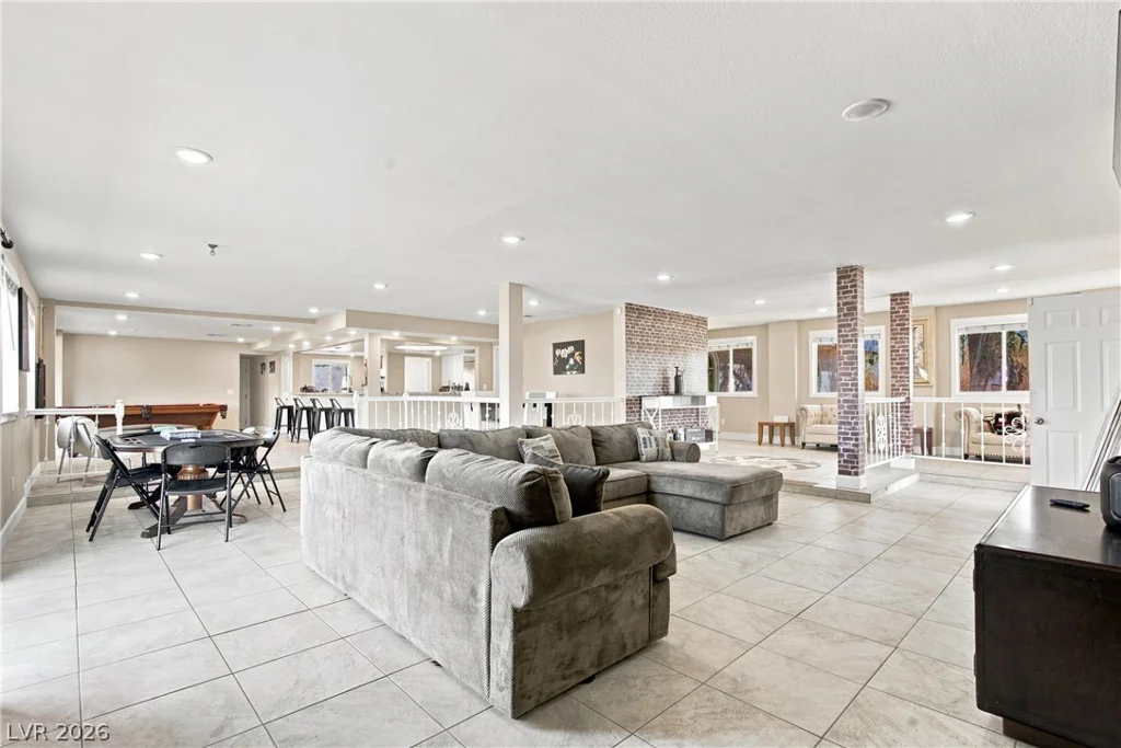 2940 Bronco, Las Vegas, NV 89146