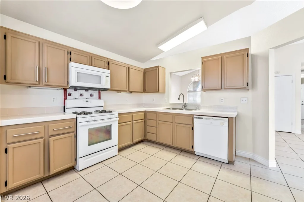 2705 Cheshire, Las Vegas, NV 89108